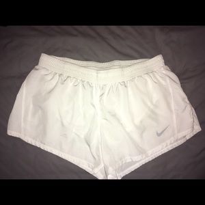 White nike shorts